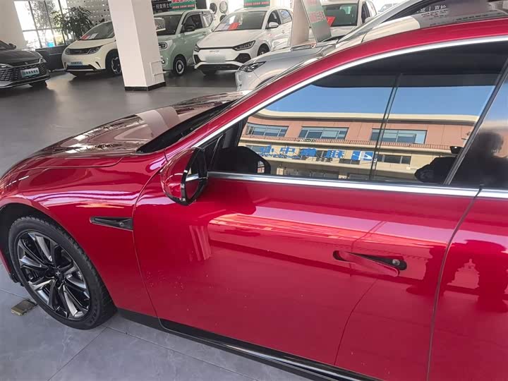 Фото 5 - XPeng P7