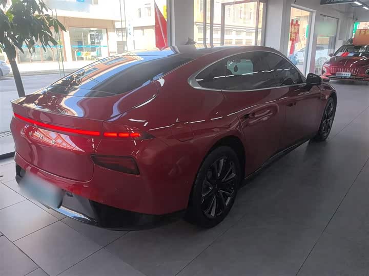 Фото 7 - XPeng P7