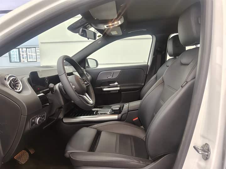 Фото 2 - Mercedes-Benz GLA-Class