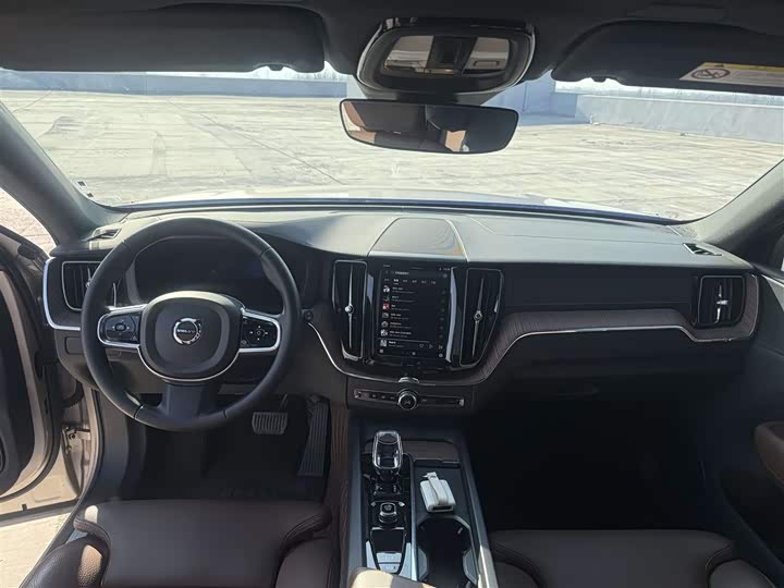 Фото 5 - Volvo XC60