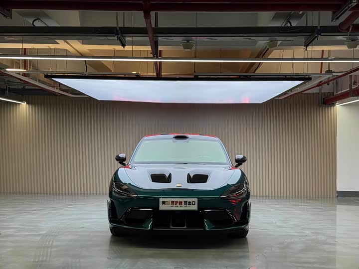 Фото 2 - Xiaomi SU7 Ultra