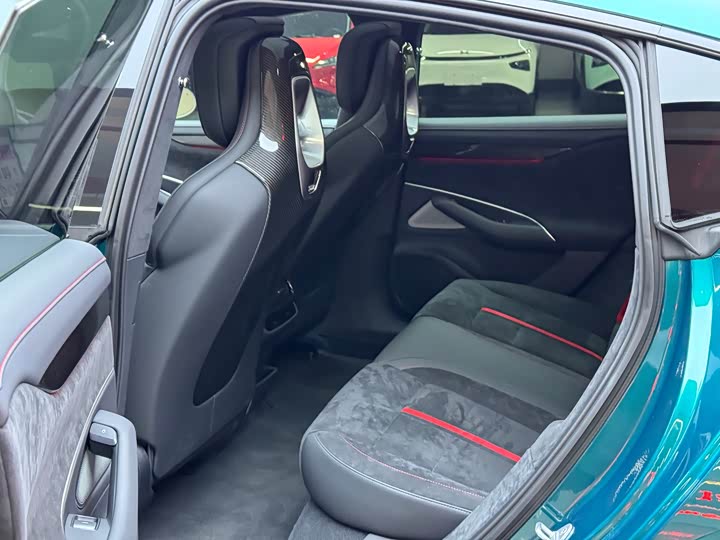 Фото 9 - Xiaomi SU7 Ultra