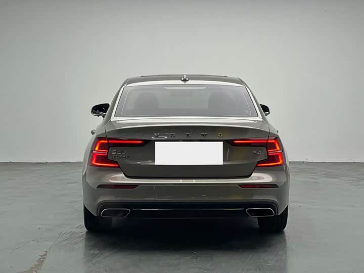 Фото 5 - Volvo S60