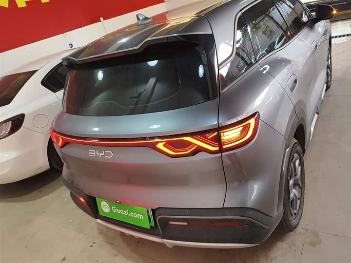 Фото 6 - BYD Yuan Up