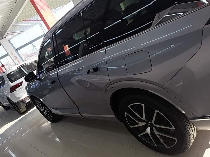 Фото 5 - GAC Trumpchi ES9