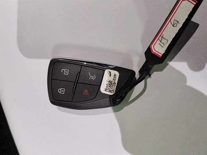 Фото 9 - Chevrolet Equinox Plus