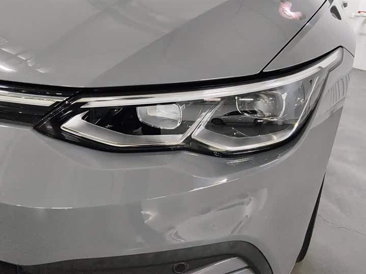 Фото 5 - Volkswagen Golf