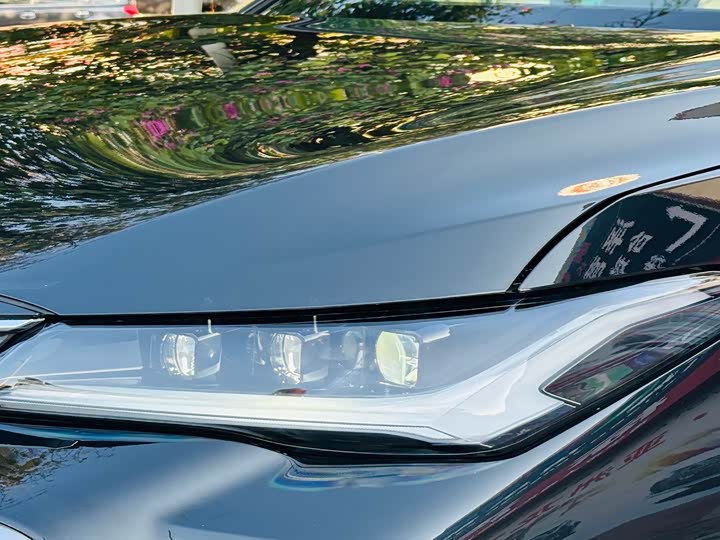 Фото 9 - Toyota Avalon