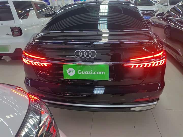 Фото 6 - Audi A6L