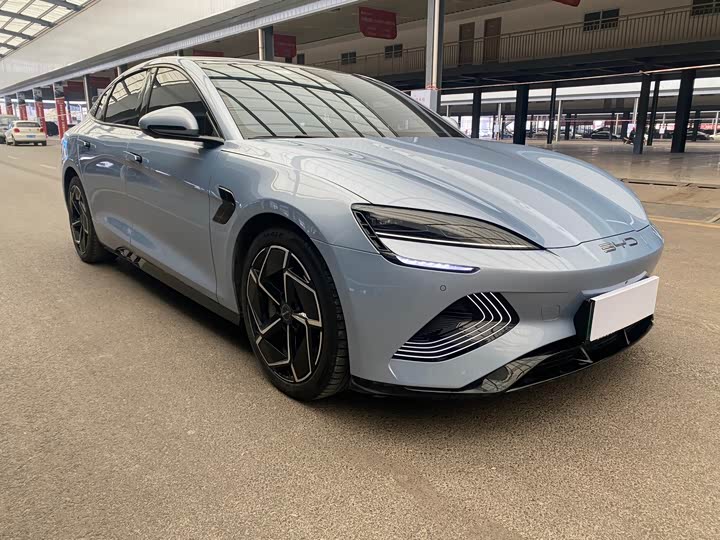 Фото 3 - BYD Seal