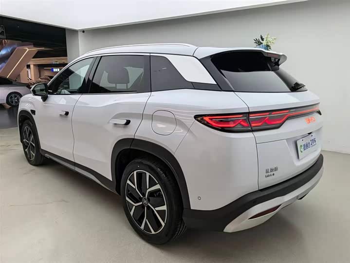 Фото 4 - BYD Song L DM-i Hybrid