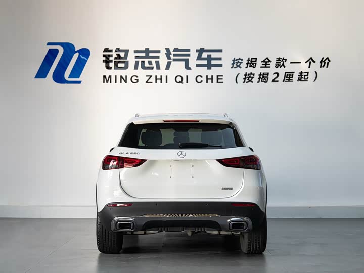 Фото 6 - Mercedes-Benz GLA-Class