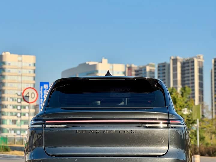 Фото 9 - Leapmotor C10