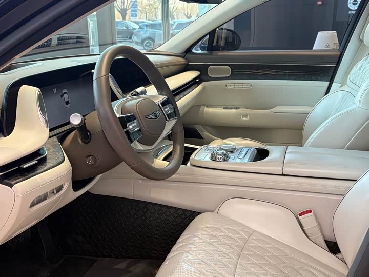 Фото 4 - Genesis G90