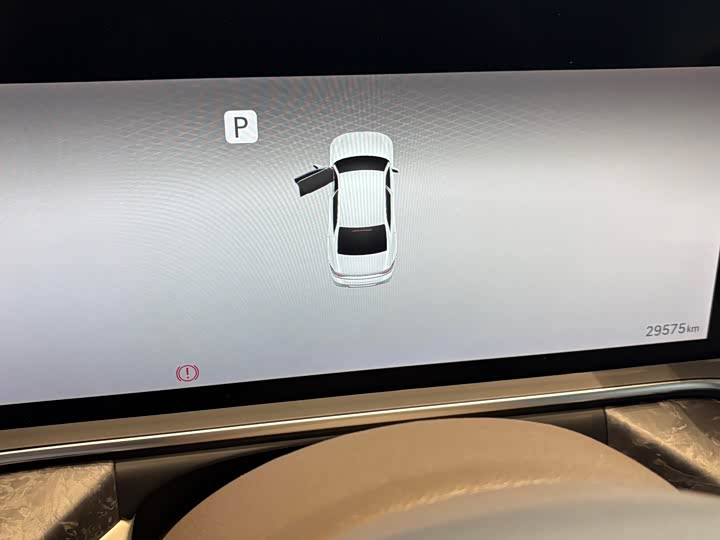 Фото 5 - Genesis G90