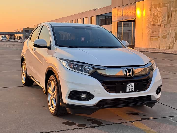 Фото 2 - Honda Vezel