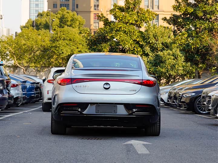 Фото 5 - Mercedes-Benz EQE