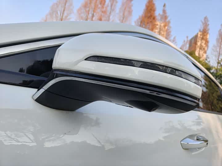 Фото 4 - Bestune B70