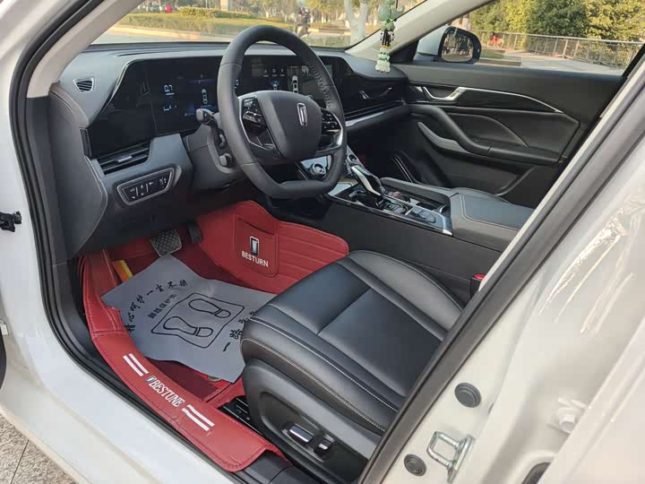 Фото 6 - Bestune B70