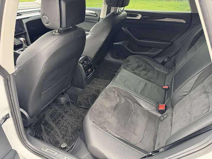 Фото 9 - Volkswagen CC