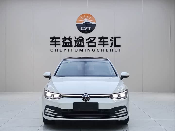 Фото 2 - Volkswagen Golf