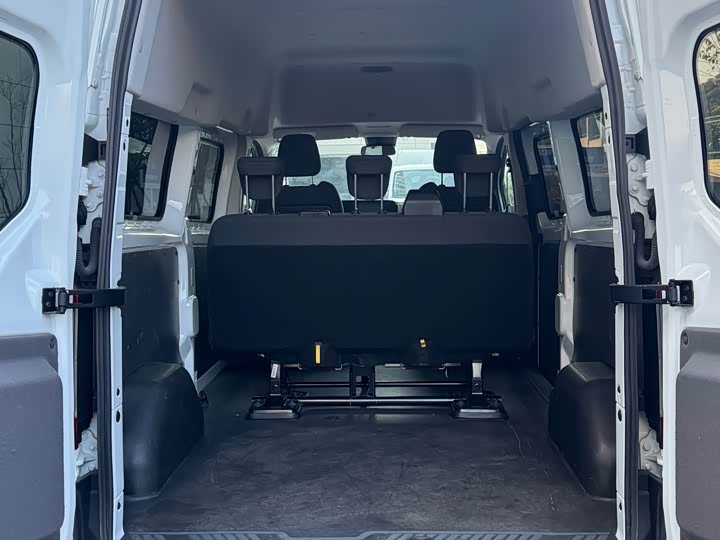 Фото 7 - Ford Transit