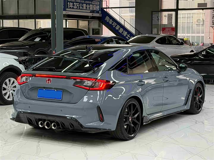 Фото 4 - Honda Civic