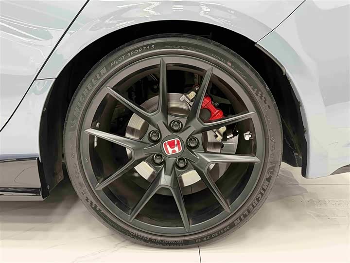 Фото 9 - Honda Civic