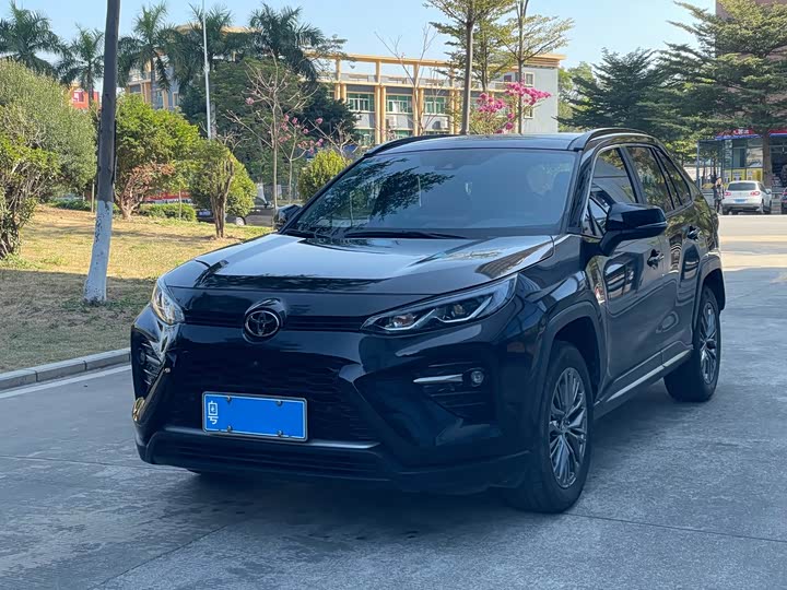 Фото 1 - Toyota Wildlander