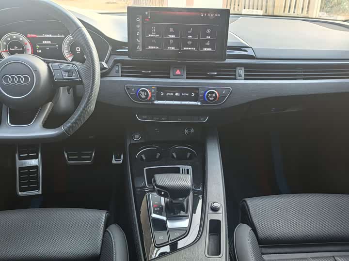 Фото 9 - Audi A4L