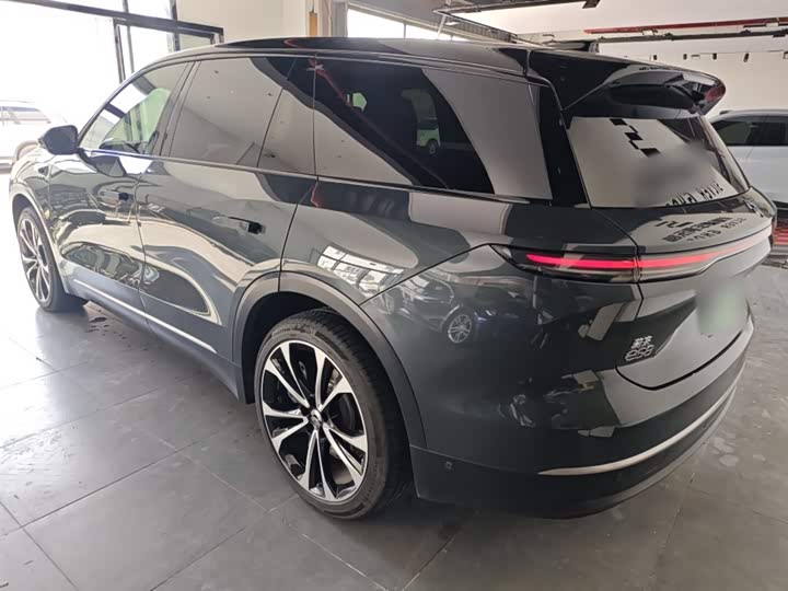 Фото 5 - Nio ES8