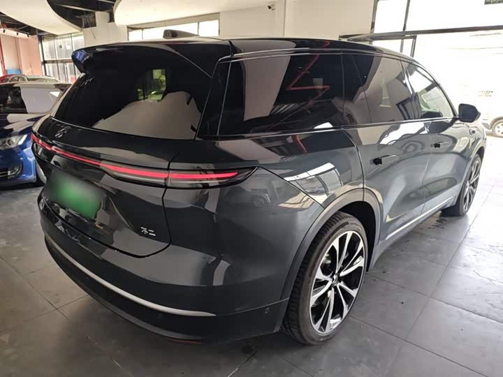 Фото 7 - Nio ES8