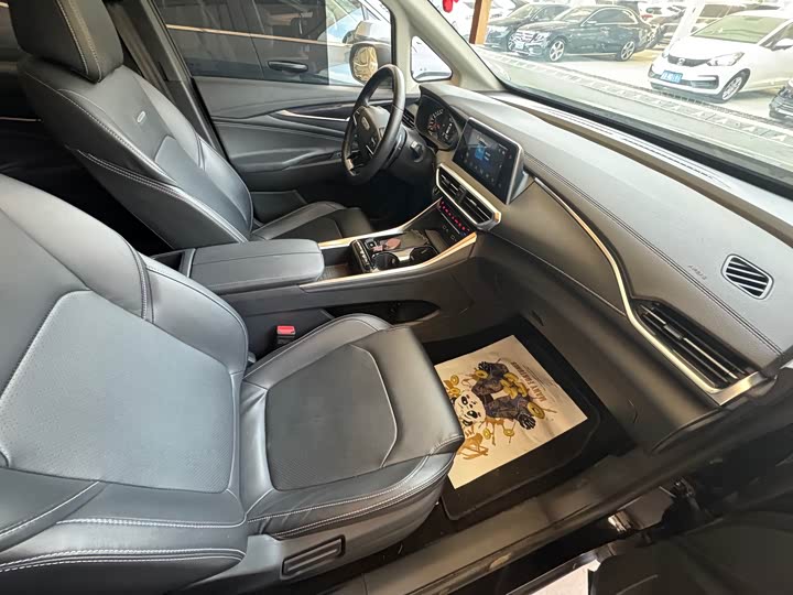 Фото 5 - Maxus G50