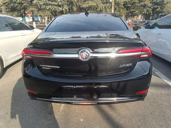 Фото 6 - Buick LaCrosse