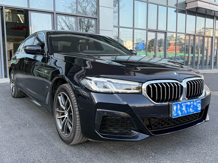 Фото 3 - BMW 5 Series