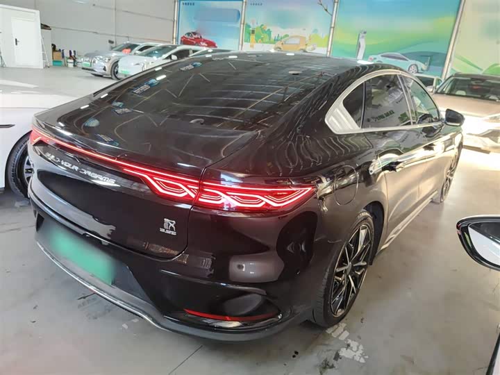 Фото 7 - BYD Han