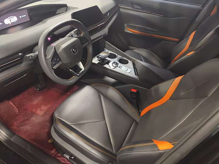 Фото 7 - Changan UNI-V