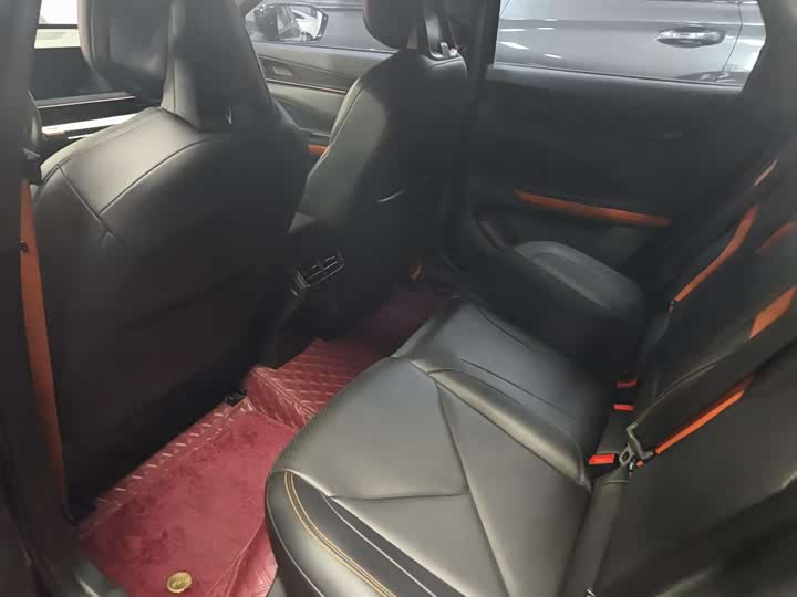 Фото 8 - Changan UNI-V