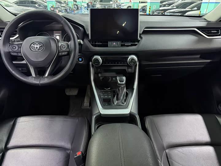 Фото 4 - Toyota Wildlander