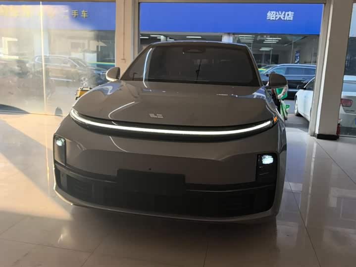 Фото 2 - LiXiang L7