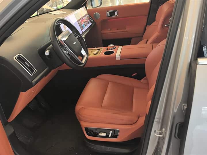 Фото 9 - LiXiang L7