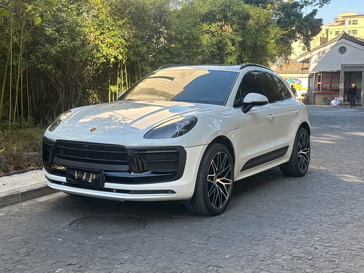 Фото 1 - Porsche Macan