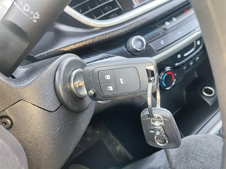 Фото 9 - Buick Excelle GT