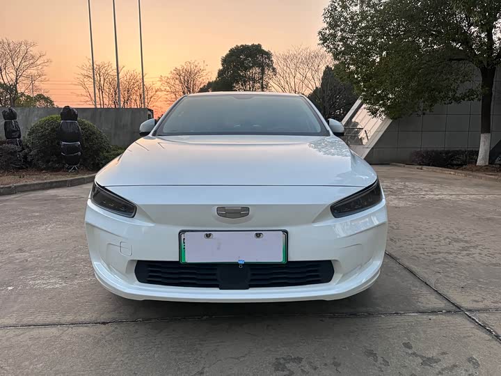 Фото 2 - Geely Geometry A