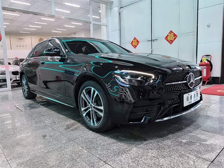 Фото 2 - Mercedes-Benz E-Class