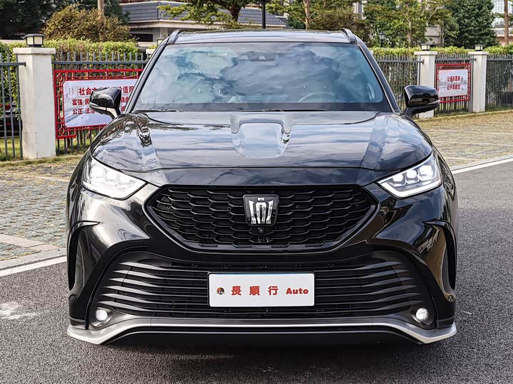 Фото 8 - Toyota Crown Kluger