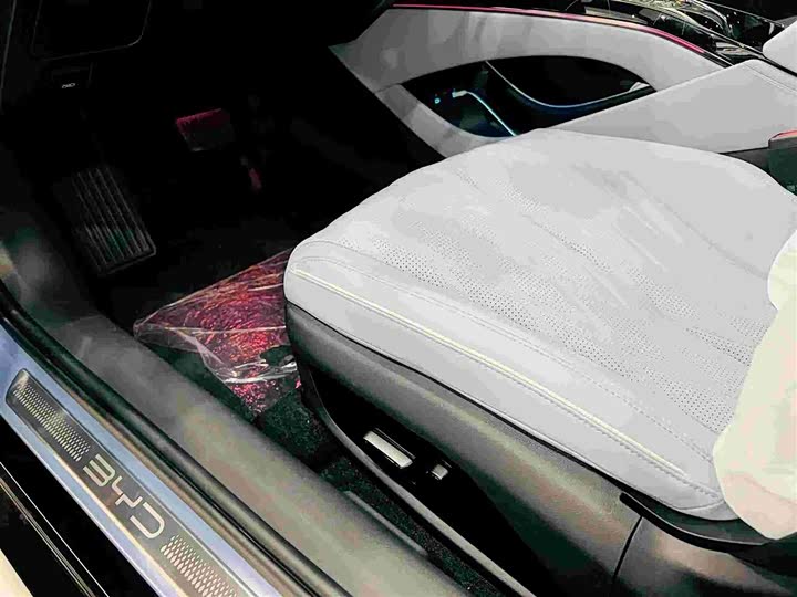 Фото 9 - BYD Seal