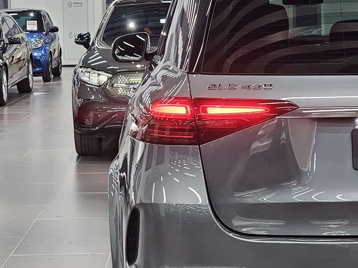 Фото 4 - Mercedes-Benz GLE-Class