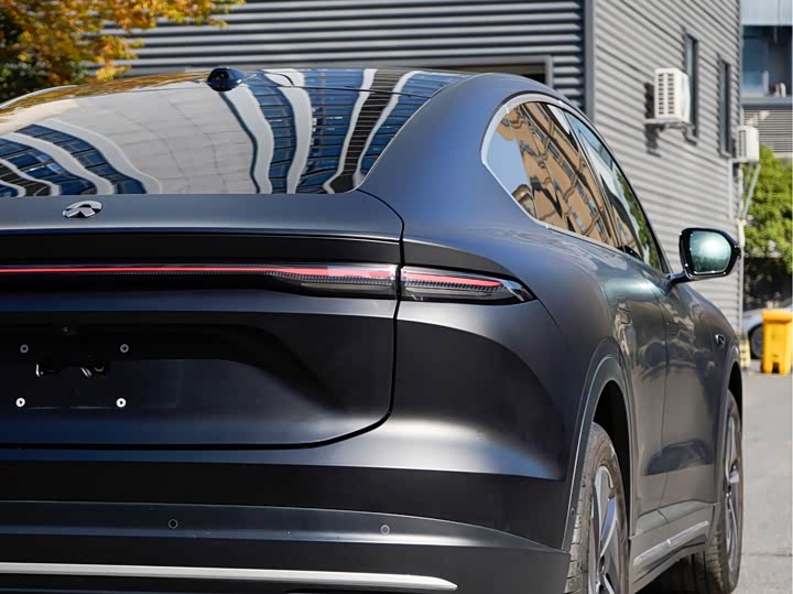 Фото 6 - Nio EC6