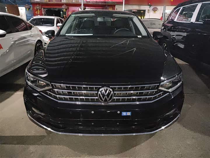 Фото 3 - Volkswagen Magotan